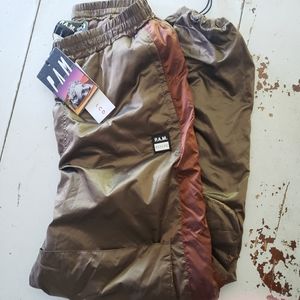 Perks and Mini Crator Pants S